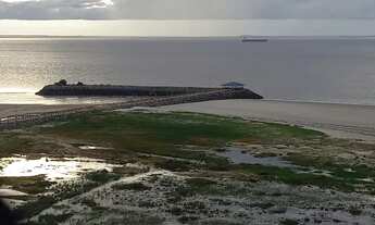 Imagem 6: Apartamento para venda possui 136 metros quadrados com 3 quartos em Ponta D'Areia - S