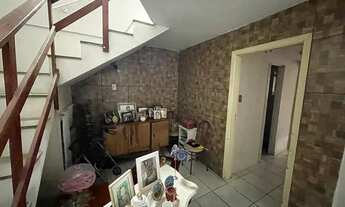 Imagem 7: Sobrado para venda com 180 metros quadrados com 3 quartos em Laranjal - Pelotas - RS