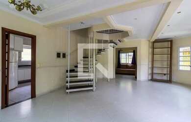 Imagem 3: Casa para Aluguel - Guilhermina, 4 Quartos, 2000 m2