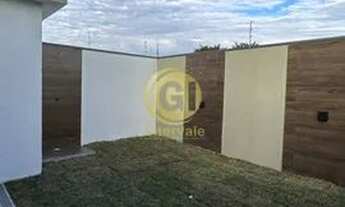 Imagem 2: VENDE-SE LINDA CASA COM 3 QUARTOS, 1 SUÍTE, 2 BANHEIROS, 2 VAGAS DE GARAGEM