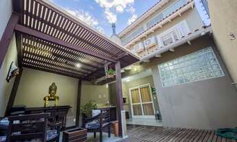 Imagem 2: Casa a venda de 160 m² com 3 dorm sendo 01 suíte pátio com churrasqueira 02 vagas na Trist