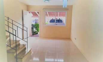 Imagem 3: Casa sobrado em condomínio semimobiliada, 2 dormitórios, 1 vaga de garagem, no Rio Branco