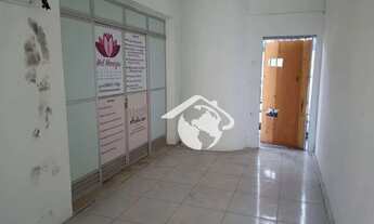 Imagem 3: Casa com 8 dormitórios - venda por R$ 900.000,00 ou aluguel por R$ 8.000,00/mês - Salgado