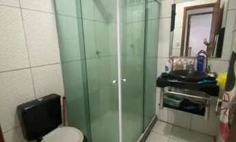 Imagem 2: 1 casa com 2 quitinetes com cobertura grande