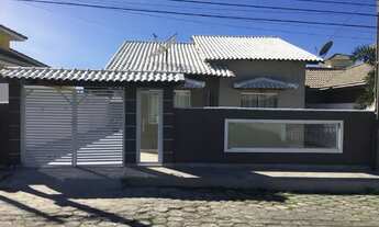 Imagem: CABO FRIO PERÓ PISCINA E CHURRASQUEIRA!