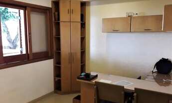 Imagem 6: Casa de condomínio sobrado para venda tem 400 metros quadrados com 4 quartos