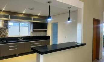 Imagem 2: Casa de condomínio para alugar com 250 m², 3 quartos e 4 vagas