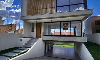 Imagem: Casa Nova de 3 suítes e 238 m2 privativos