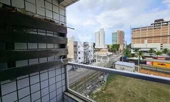 Imagem 4: Apto 2 quartos/suíte, varanda de frente pra rua em localização privilegiada, apenas R$ 410