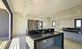 Imagem 6: Casa térrea a venda no Condomínio Florais da Mata com 3 suítes e 179 m2 , valor: R$ 1.900