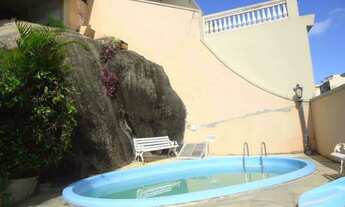 Imagem 2: Casa com 4 quartos à venda por R$ 890.000 - Itaipu - Niterói/RJ