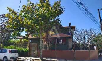 Imagem 2: Casa financiável com 2 dormitórios à venda, 146 m² por R$ 1.900.000 - Campeche - Florianóp