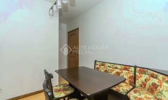 Imagem 4: Apartamento semimobiliado com excelente localização, com fácil acesso ao Zaffari, Farmácia