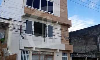 Imagem 3: CASA DE 3 ANDARES À VENDA NA RUA ALAGOAS