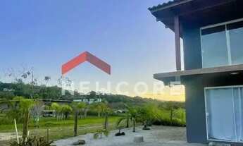 Imagem 2: Sobrado em Rua Hipolito Botelho - Praia Ferrugem - Garopaba/SC