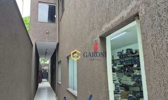 Imagem: Imóvel com 2 pavimentos situado à Rua