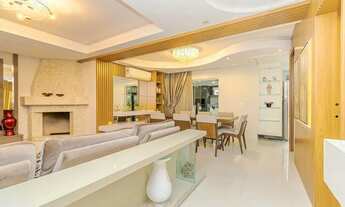 Imagem 2: Casa de condomínio para venda tem 270 metros quadrados com 4 quartos