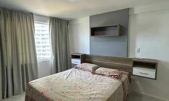 Imagem 4: Laise mostra curva do vento em Ponta Negra