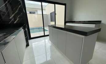 Imagem 6: Casa térrea para venda tem 151 m² com 3 suítes, piscina, escritório ou sala tv