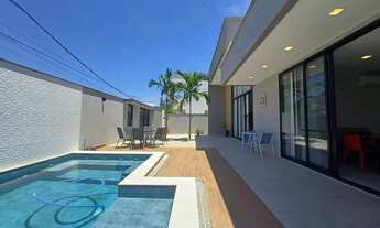 Imagem 2: Maravillhosa casa linear contemporânea com terreno amplo condomínio fechado