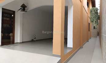 Imagem 2: Casa Linear com 4 quartos sendo 1 suíte, área externa, mais Edícula completa a venda no Ba