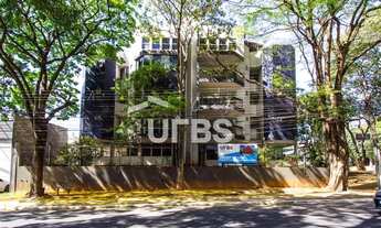 Imagem 7: Prédio comercial na esquina da Avenida 136 Setor Marista