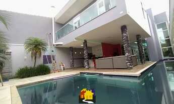 Imagem 2: SOBRADO ALTO PADRÃO COM PISCINA PARA ALUGAR