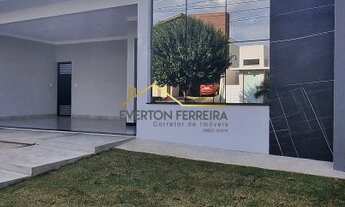 Imagem 3: Casa Térrea com 3 Dormitórios, sendo 1 Suíte Master com Closet, Piscina com Cascata