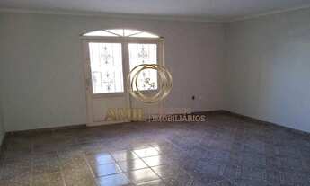 Imagem 4: Sobrado para aluguel tem 180 metros quadrados com 6 quartos