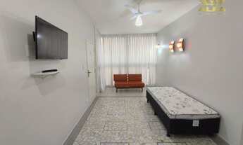 Imagem 2: Apartamento na quadra mar da Praia das Pitangueiras com 2 dormitórios mais dependência Gua