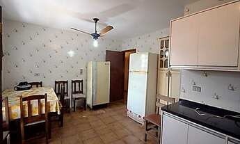 Imagem 2: Sobrado no Belmira Novaes em Avenida Principal de Comércios