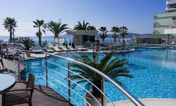 Imagem 2: LUXO FRENTE MAR Apartamento com 4 dormitórios