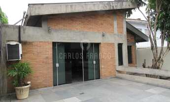 Imagem 2: Casa de 270m² com 6 salas, 4 banheiros, cozinha, quintal, edícula, 4 vagas no Sumaré