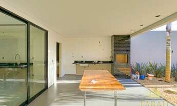 Imagem 5: Casa de condomínio para venda possui 300 metros quadrados com 3 quartos