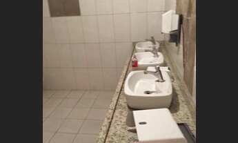 Imagem 5: Galpão/Depósito/Armazém para aluguel e venda vão livre possui 760 metros quadrados com 1 q