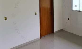 Imagem 3: Casa Geminada de 3 Quartos com Garagem Coberta