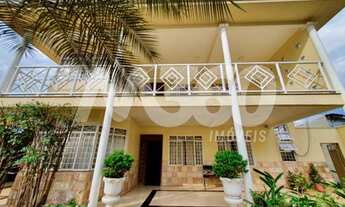 Imagem: Sobrado para venda tem 485 metros quadrados