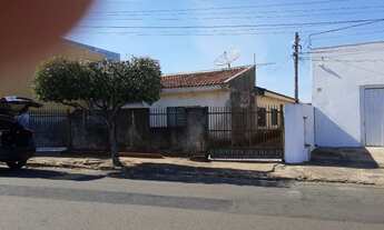 Imagem 6: Casa em rua Comercial