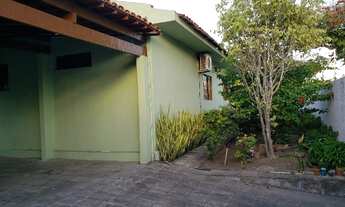 Imagem 4: Vendo Bela Casa de Esquina no Bairro do Centro com 03 Quartos e 04 Vagas