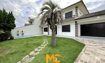 Imagem 2: Sobrado à uma quadra do mar com 05 suítes e piscina