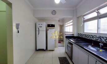 Imagem 7: Apartamento reformado com sacada e vista para o mar da Praia das Astúrias de 2 dormitórios