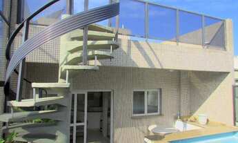 Imagem: Cobertura na praia da Enseada