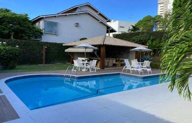 Imagem 2: Casa de Alto Padrão condomínio para venda tem 363 m de área útil 6 quartos em Candeal - Sa