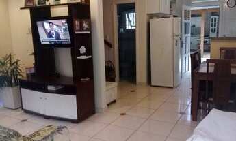 Imagem: Sobrado em condomínio c/3 dormitórios