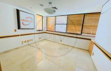 Imagem 3: Sala/Conjunto para venda com 180 metros reformado. São seis conjuntos no 15 andar reformad