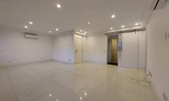 Imagem 2: Baixo Leblon, quadra da praia, reformado, 150 m , 3 quartos, 2 vagas