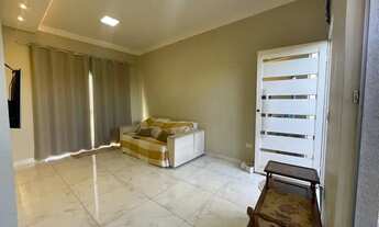 Imagem 6: Casa térrea de laje com armários e terreno amplo