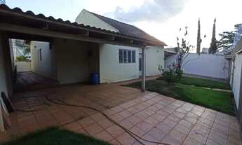 Imagem 5: Casa no Jardim Karaíba, 90m², 03 suítes com armários, cozinha planejada, piscina