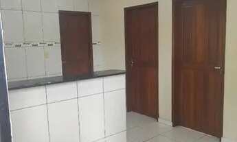 Imagem 6: Casa com Terreno medindo 8/20 contendo 2 Casas, e uma Kit Net semi pronta, garagem coberta