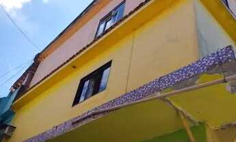 Imagem 5: Duas casas a venda